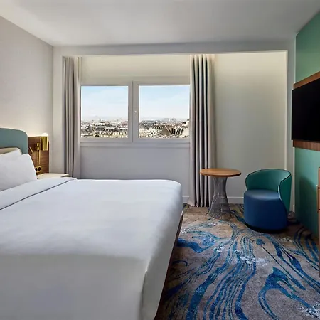 Hotel Le Méridien Arc De Triomphe 4*