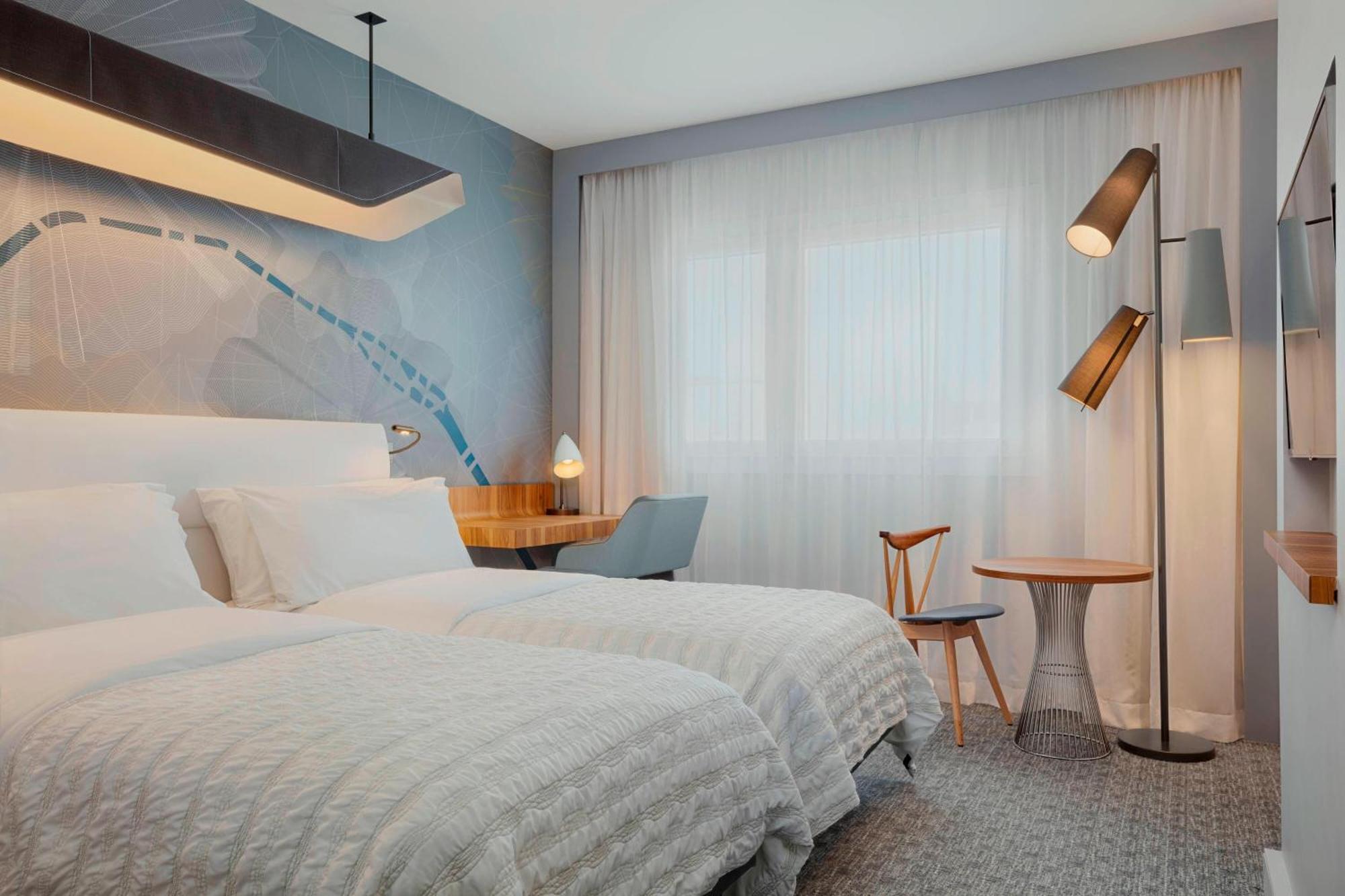 Hotel Le Meridien Arc De Triomphe 4*