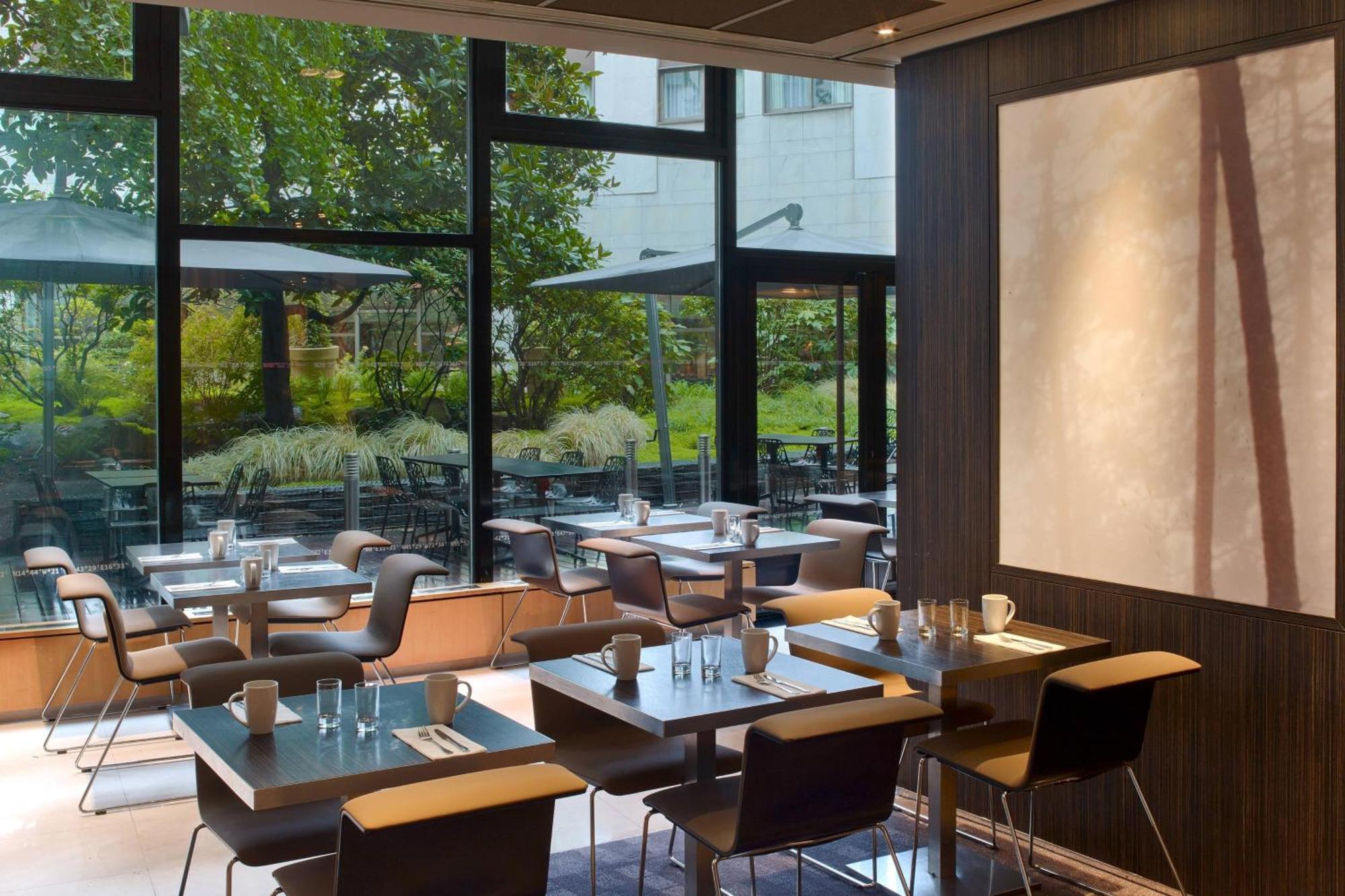 Hotel Le Meridien Arc De Triomphe 4*